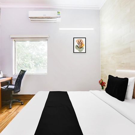 Hotel Super Collection O Bhiwadi Esterno foto